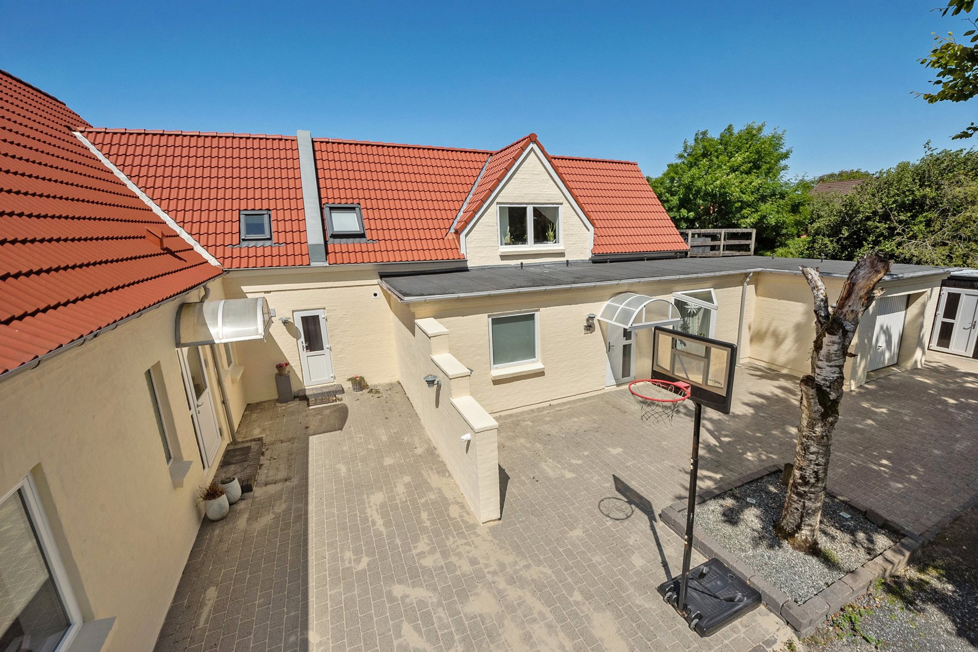 Dronning Dagmars Vej 8A + 8B, 6760 Ribe
