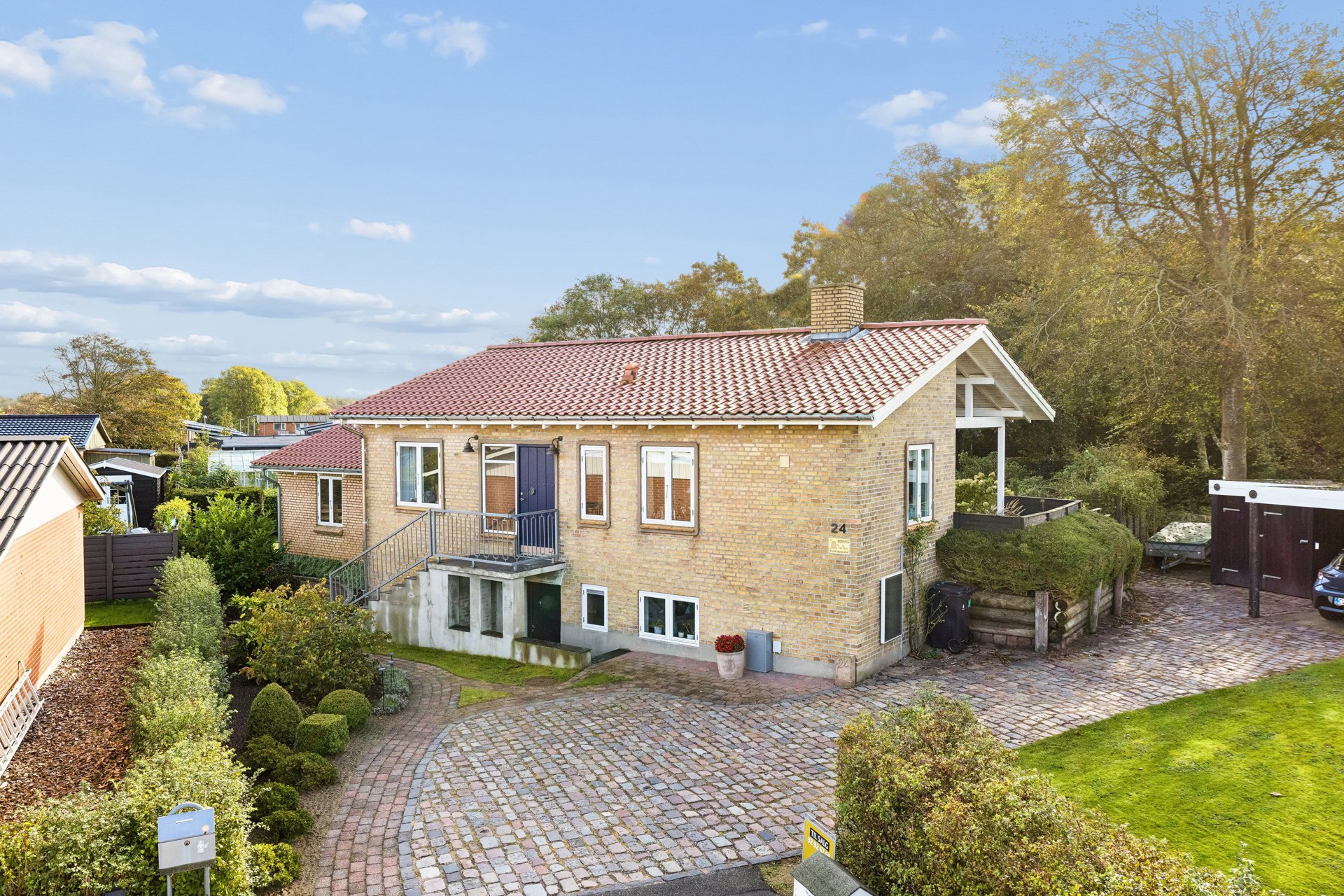Attraktiv villa i Tangekvarteret med god plads og skøn have!